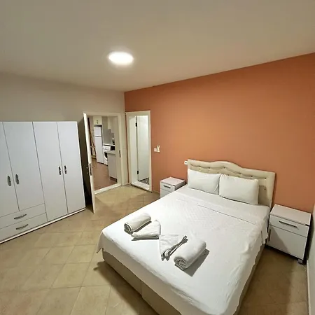 Loca Centre アパート *