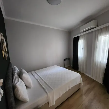 Loca Centre アパート *