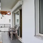 Loca Centre 아파트